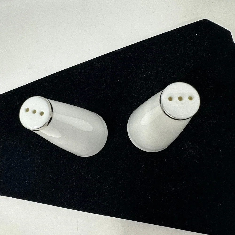Unbranded Salt Pepper Shakers White Silver Japan Vintage MCM Tapered Conical Set